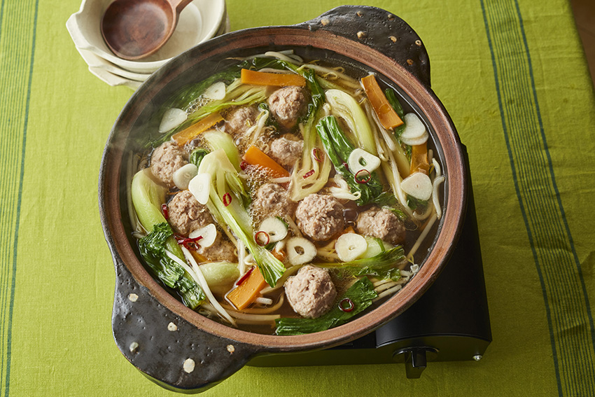 肉だんごとチンゲン菜のコクうま鍋